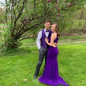 Meet your Posher, Devin